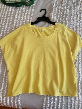 Old Navy Yellow Boxy Short Sleeve Sweatshirt